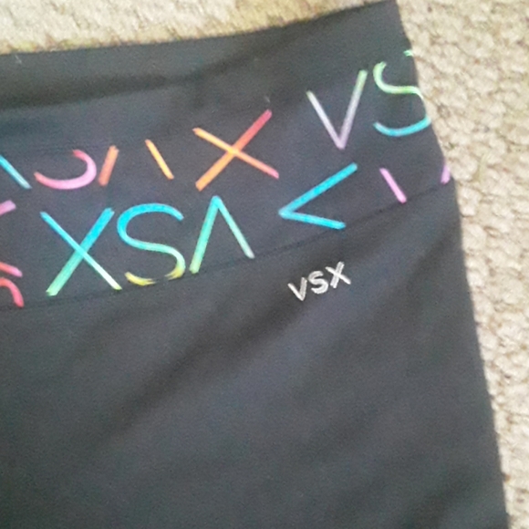 VICTORIA'S SECRET SPORT BLACK LEGGINGS SZ: SMALL!! - Picture 2 of 4